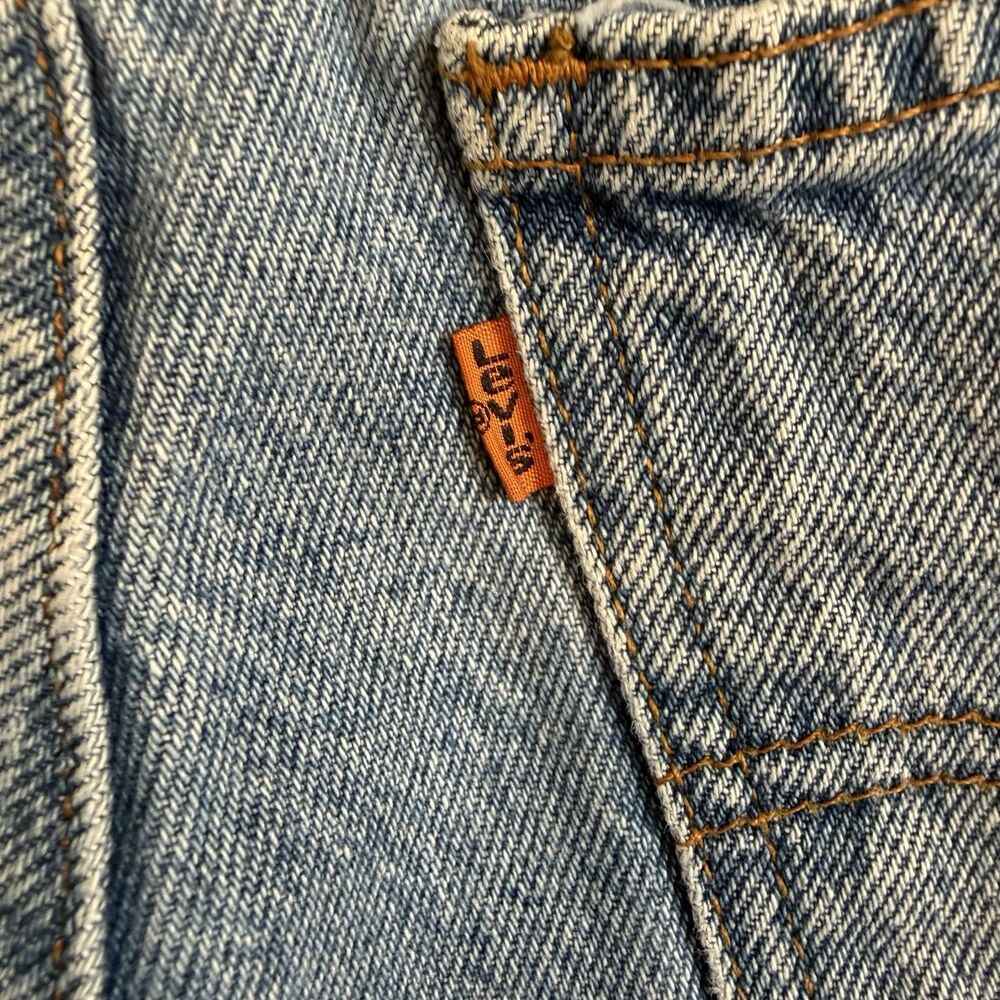 Vintage Levi’s 550 Jeans Men’s 38x30 Relaxed Fit Tapered Leg Light Wash orange